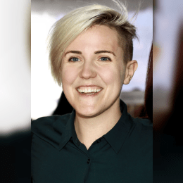 Hannah Hart image