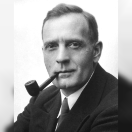 Edwin Powell Hubble image